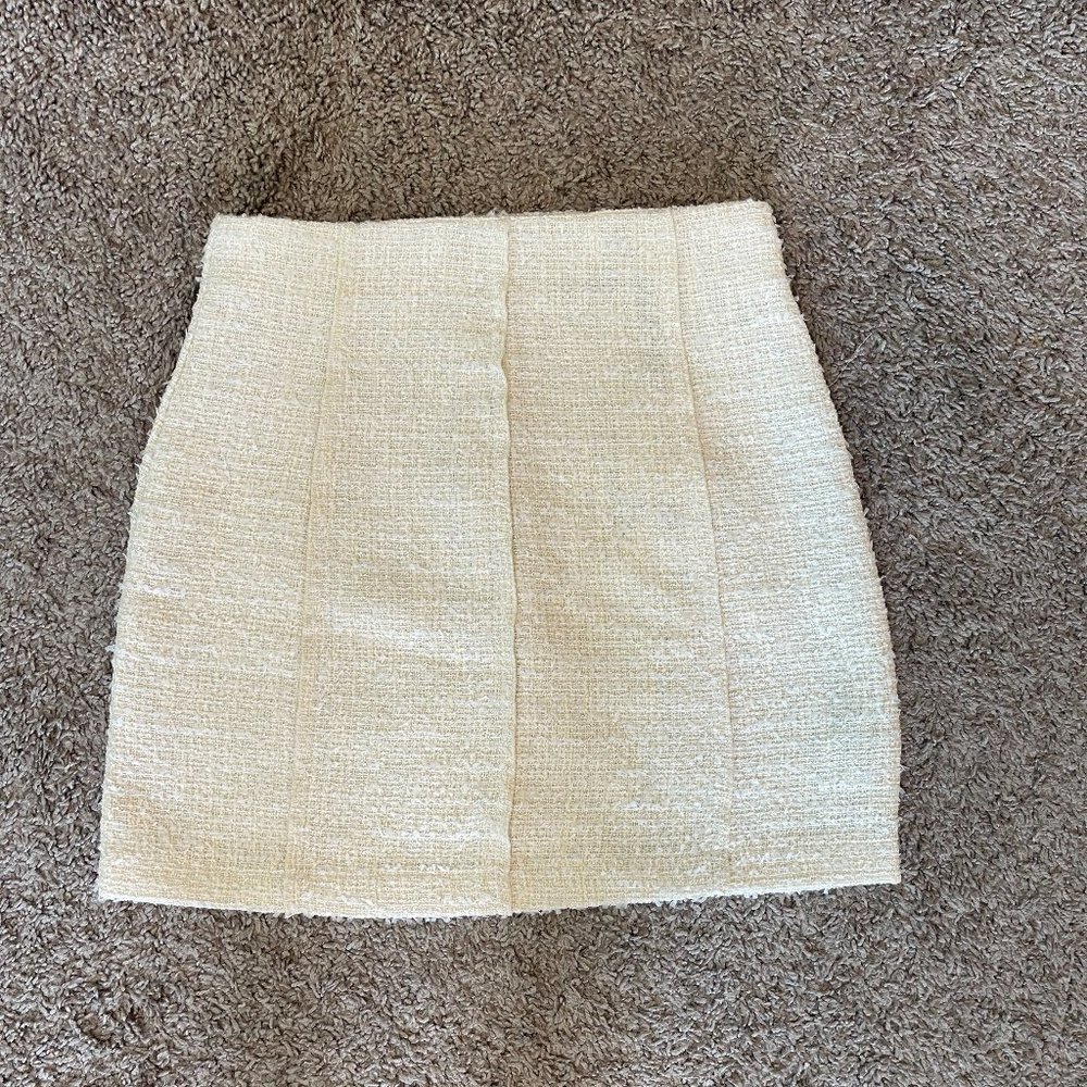 Never worn ZARA White Textured Mini Skirt XS